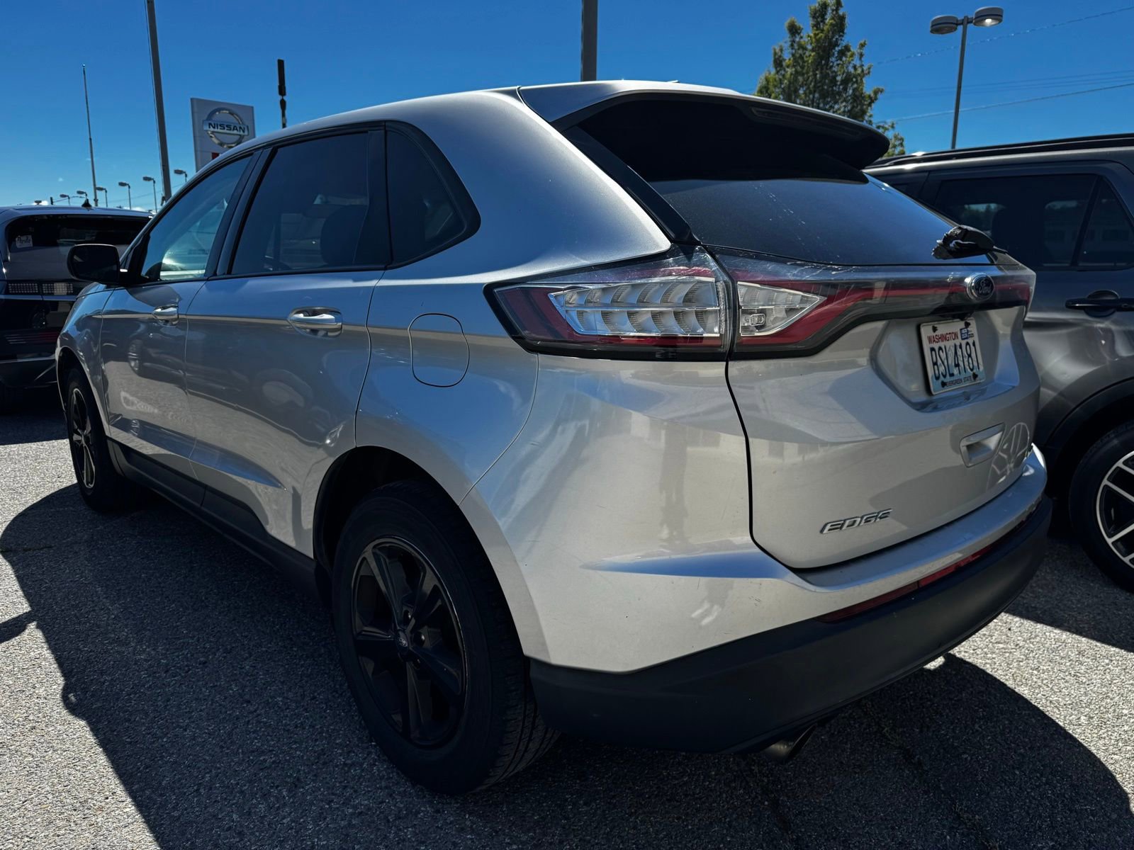 Used 2016 Ford Edge SE FWD image 7