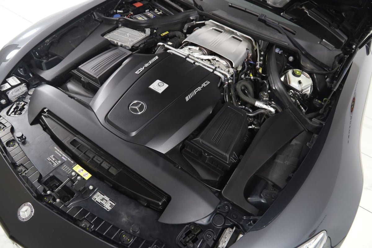 Used 2016 Mercedes-Benz AMG GT S w/ Exclusive Interior Package image 23