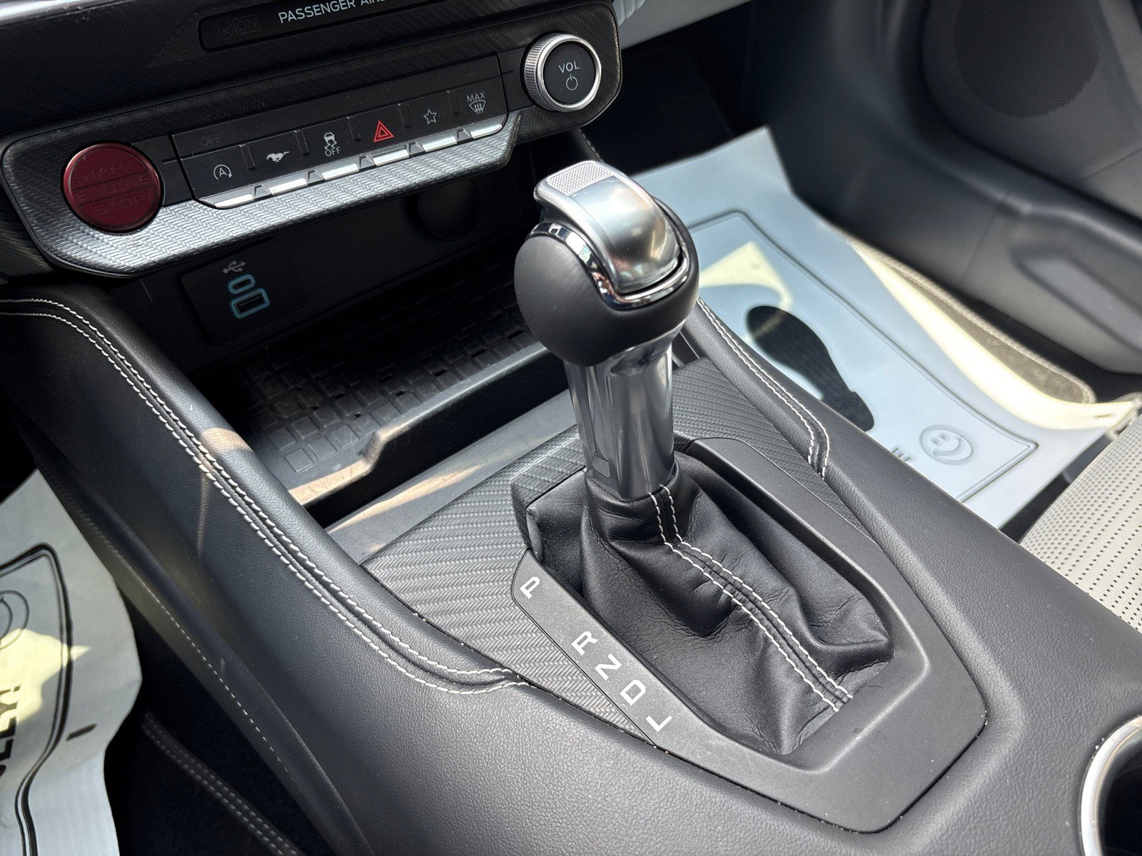 Used 2024 Ford Mustang Premium image 18