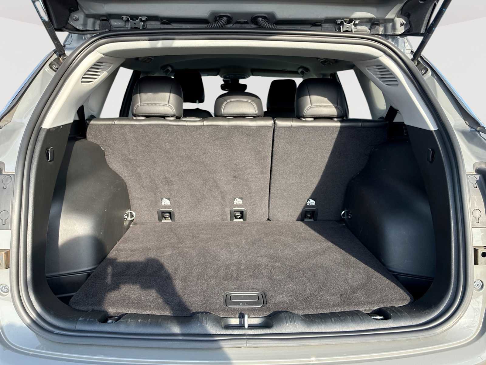 Used 2022 Jeep Compass Limited image 25