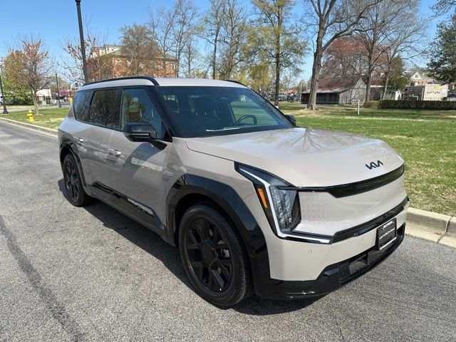 Certified 2026 Kia EV9 Land w/ Nightfall Edition Package image 26