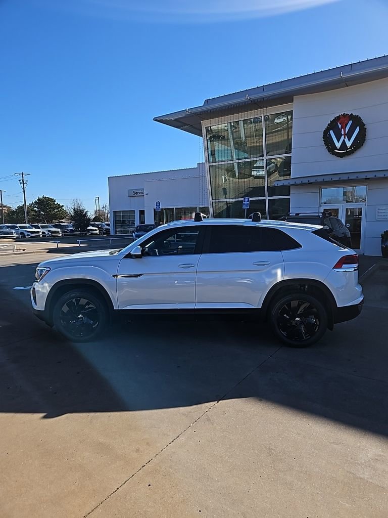 New 2026 Volkswagen Atlas Cross Sport SE AWD/4WD image 8
