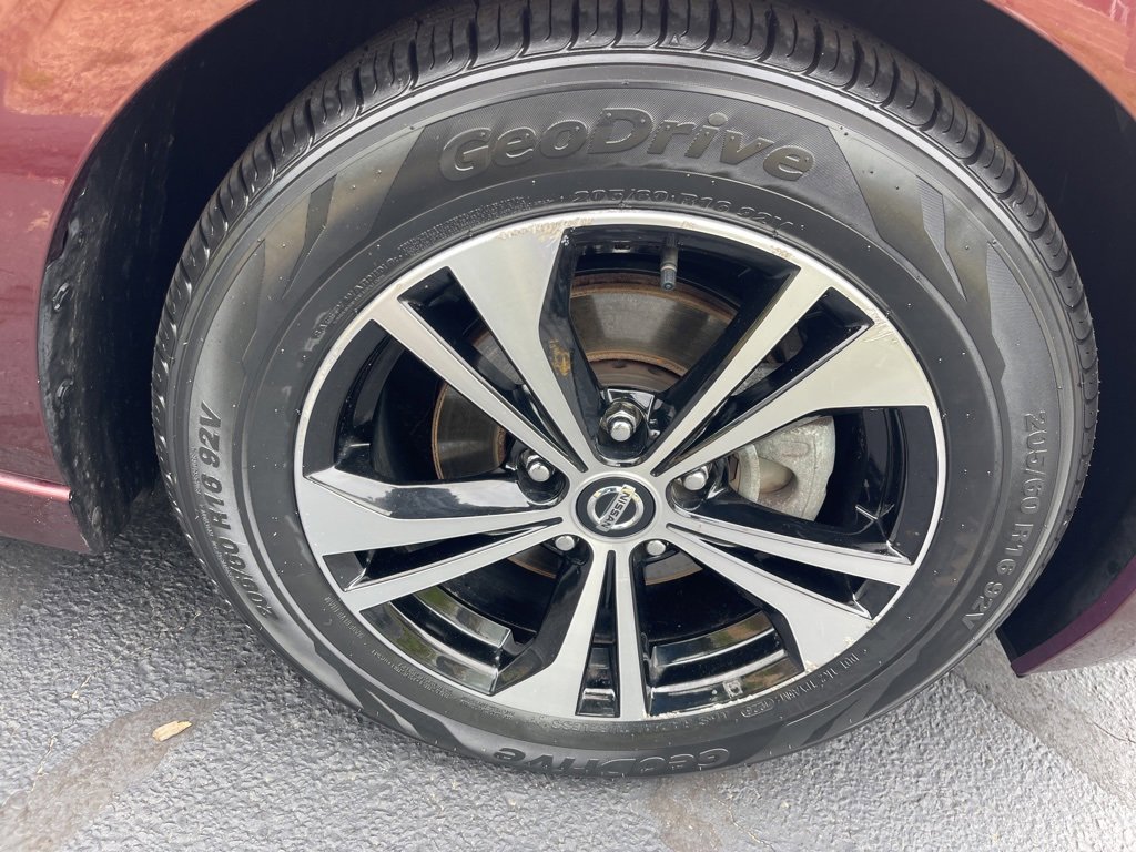 Certified 2022 Nissan Sentra SV image 28