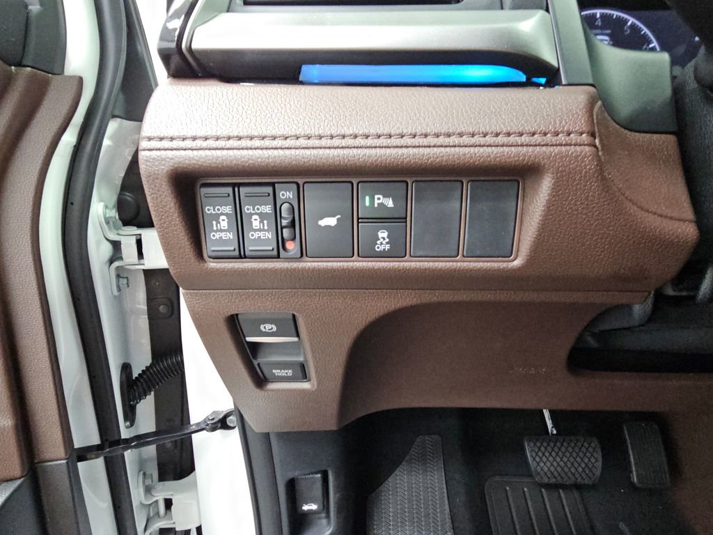 New 2026 Honda Odyssey Touring image 28