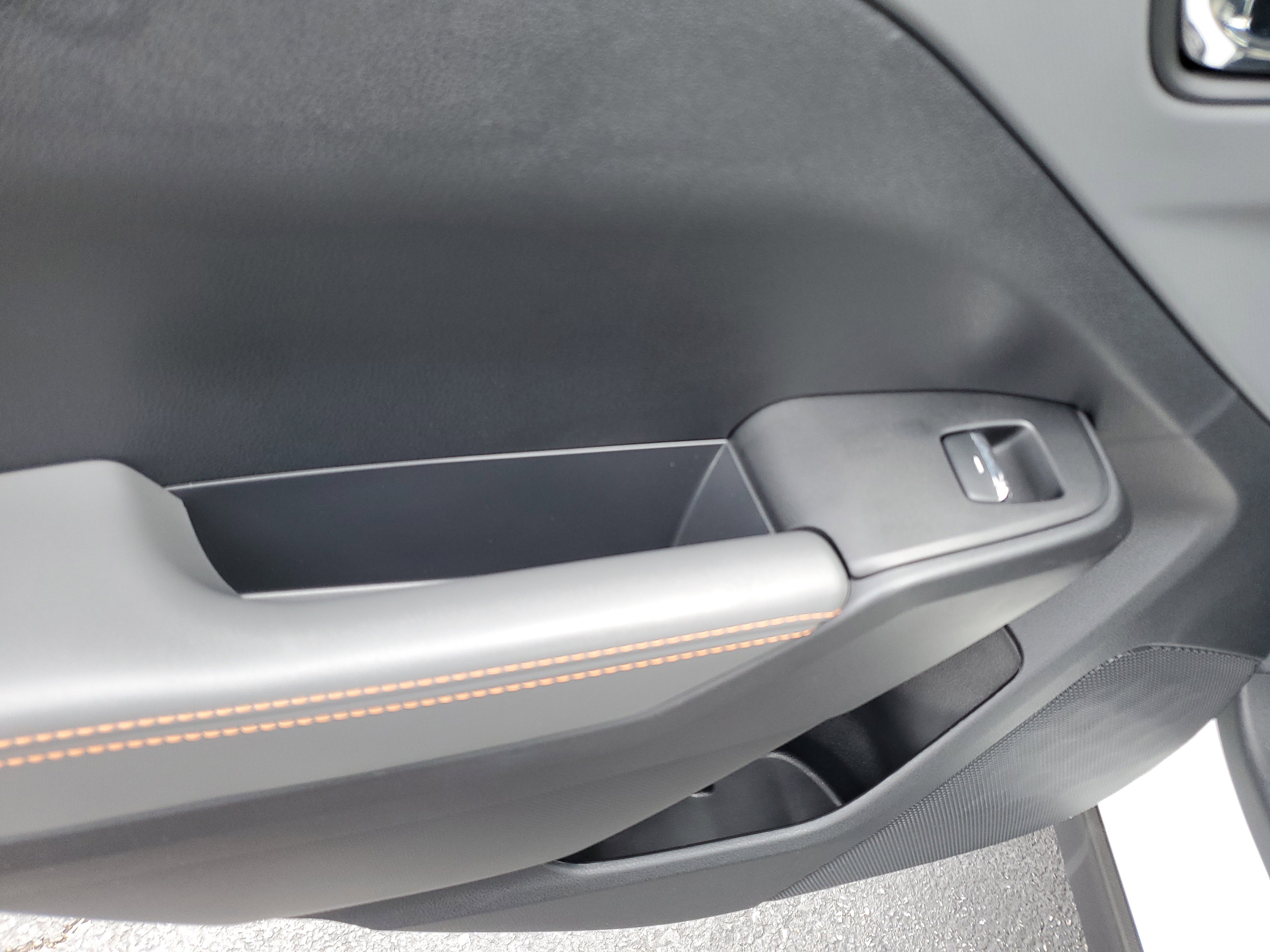 Certified 2025 Subaru Crosstrek 2.5i Limited w/ Crosstrek Mirror Package image 12