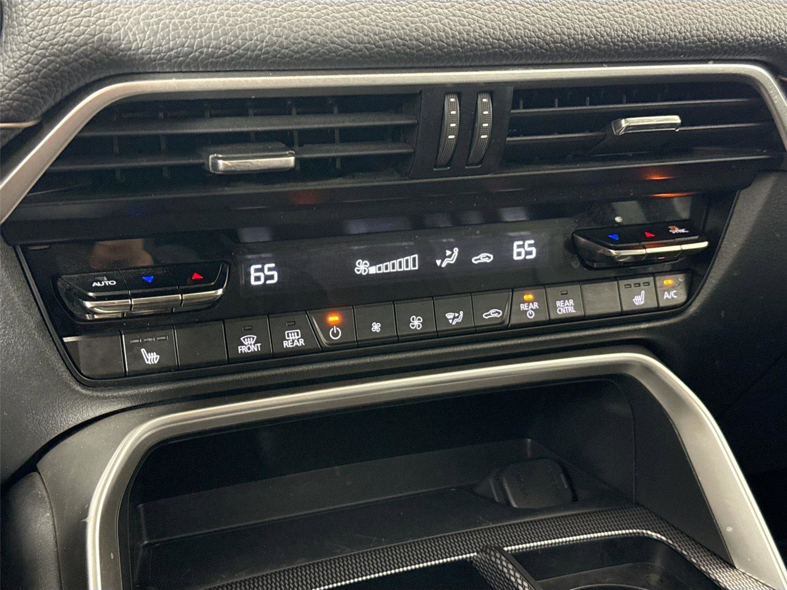 Certified 2024 MAZDA CX-90 Plug-In Hybrid w/ Preferred image 25