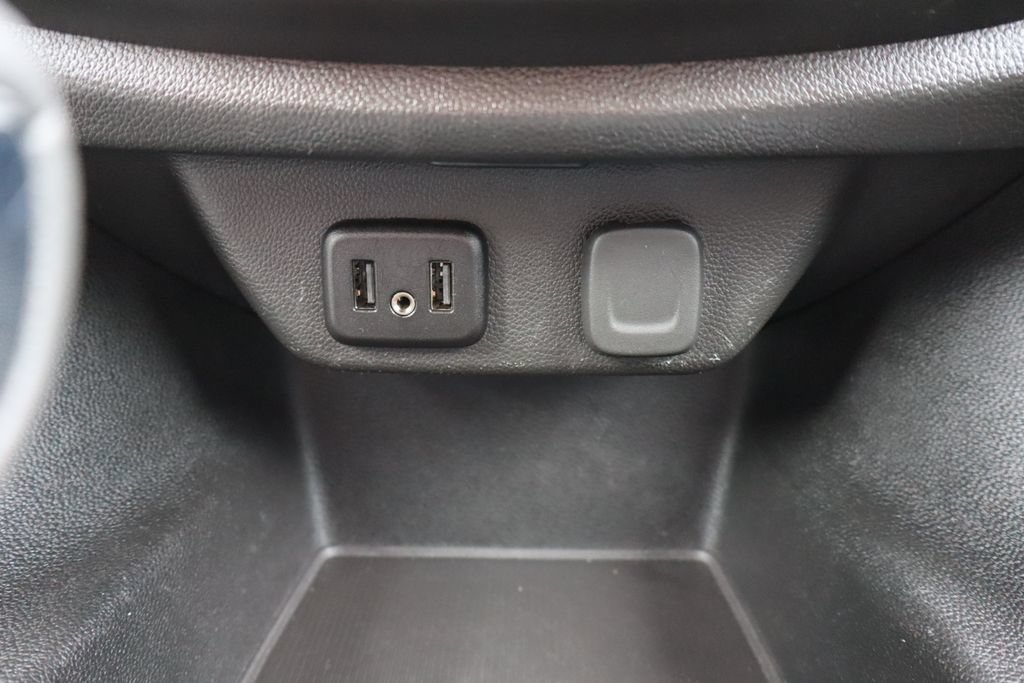 Used 2021 Chevrolet Traverse LT AWD/4WD image 16