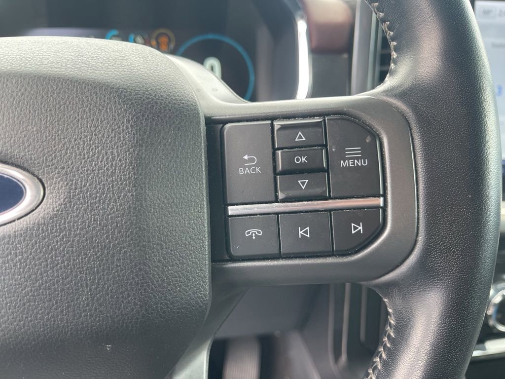 Used 2022 Ford F150 Lariat w/ Max Trailer Tow Package image 32