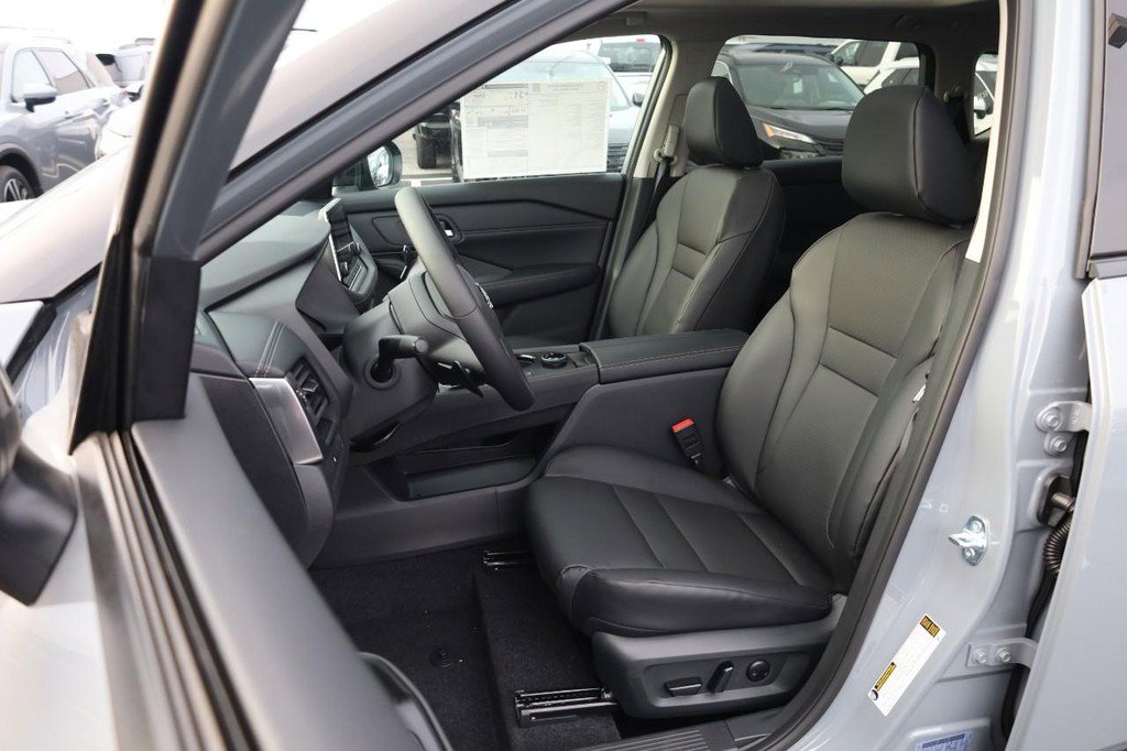 New 2026 Nissan Rogue SV image 10