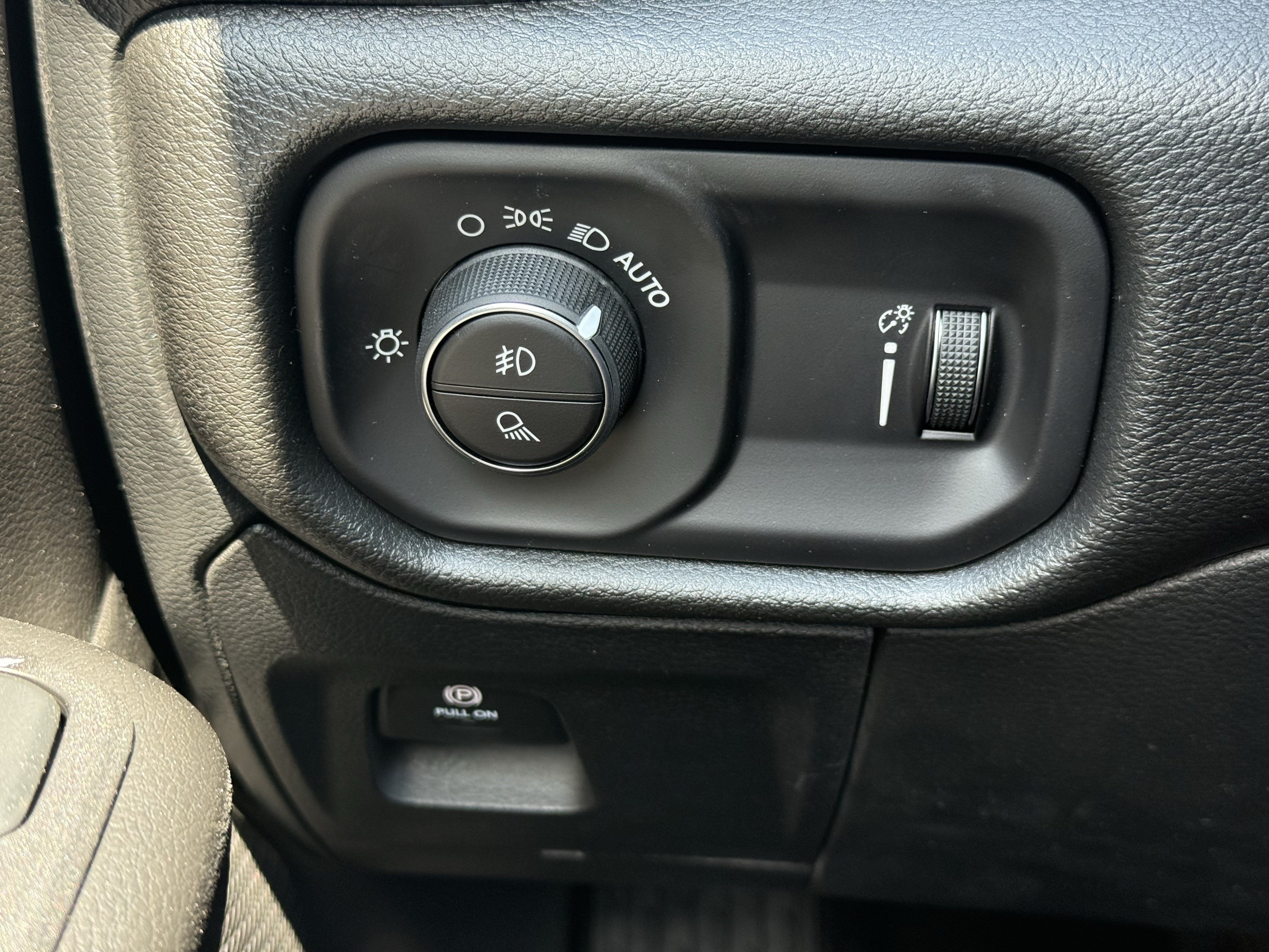 New 2026 RAM 1500 Express RWD image 27