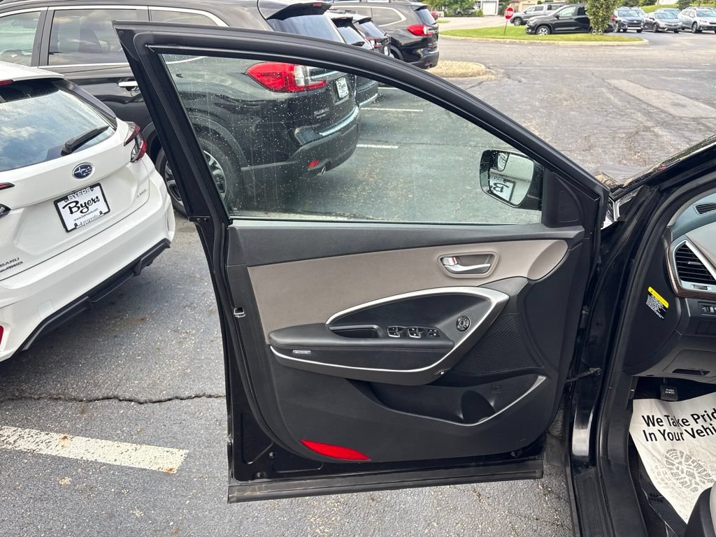 Used 2018 Hyundai Santa Fe Sport w/ 2.4L Value Package 02 AWD/4WD image 16