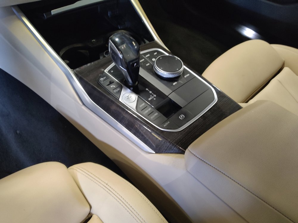 Used 2019 BMW 330i Sedan image 26