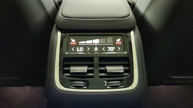New 2026 Volvo XC90 T8 Ultra w/ Protection Package AWD/4WD image 33