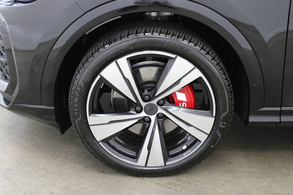 New 2026 Audi SQ5 Prestige AWD/4WD image 29