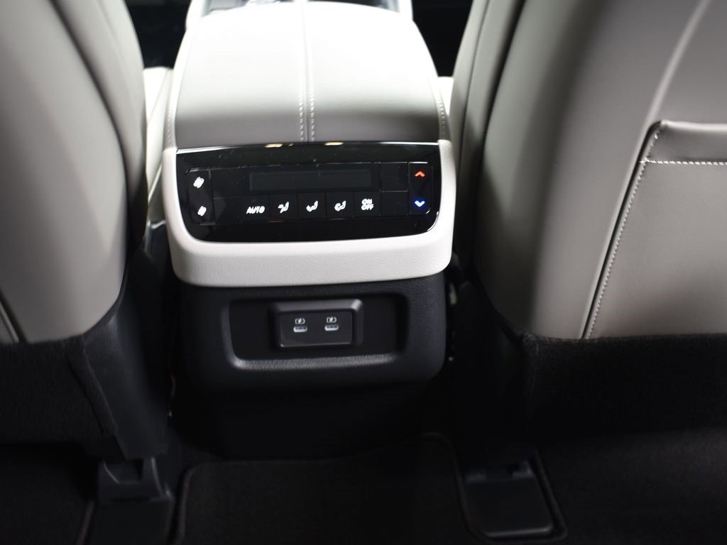 Certified 2026 INFINITI QX60 Pure w/ Cargo Package image 19