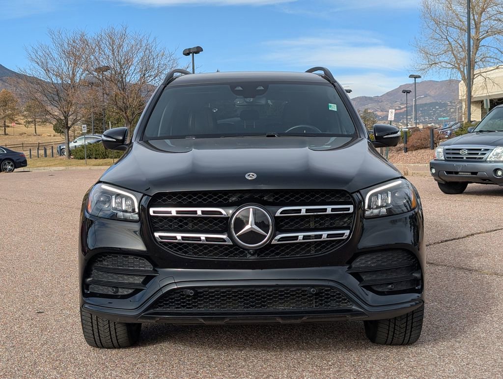Used 2023 Mercedes-Benz GLS 580 4MATIC image 2