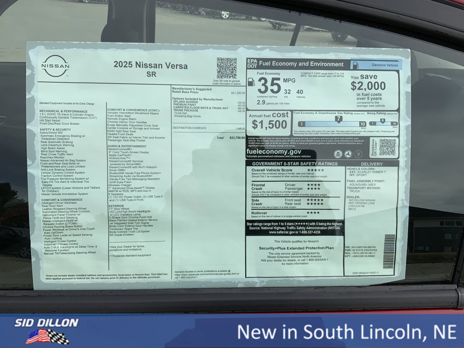 New 2025 Nissan Versa SR w/ Trunk Package image 13