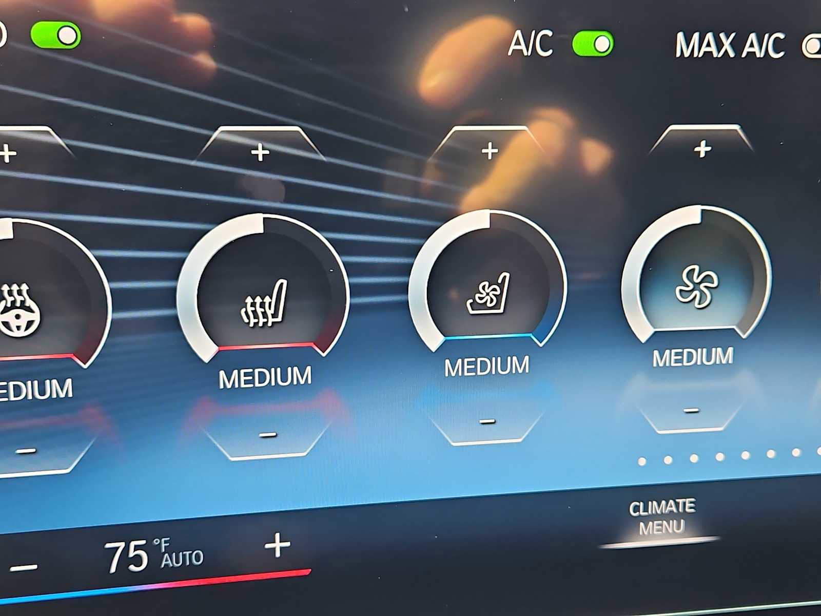 Used 2023 BMW X7 xDrive40i w/ Executive Package AWD/4WD image 31