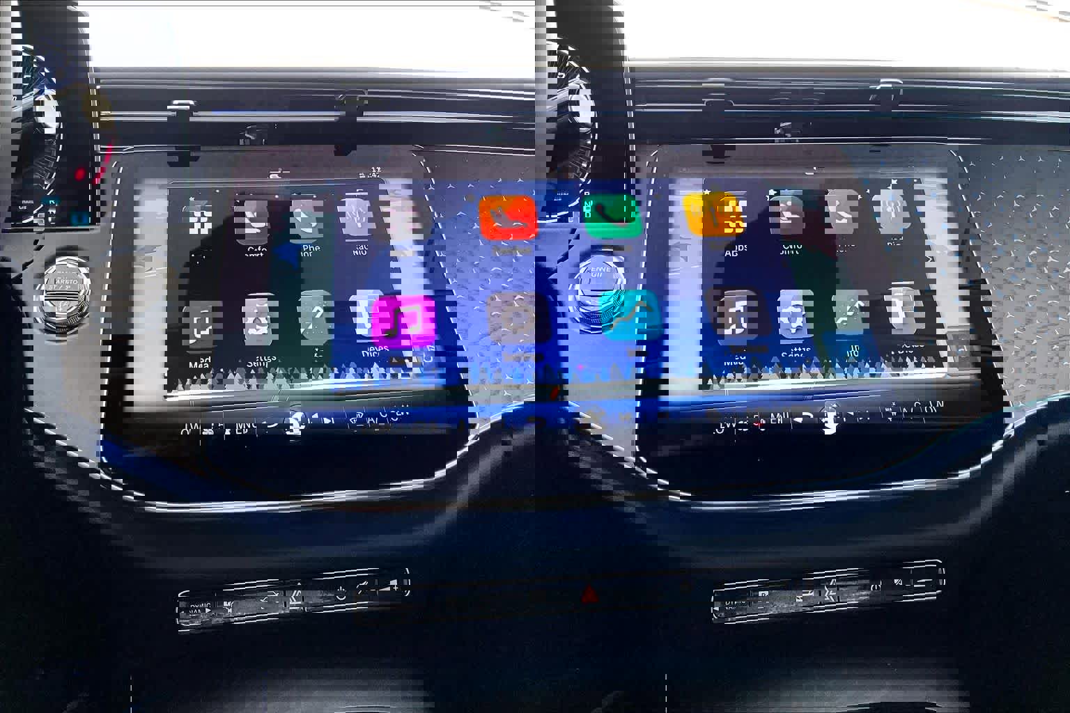 Used 2025 Mercedes-Benz E 350 Sedan image 33