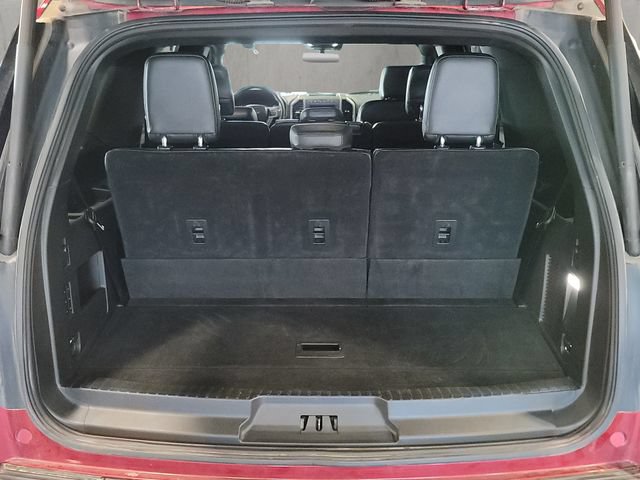 Used 2019 Ford Expedition XLT w/ Equipment Group 202A AWD/4WD image 39
