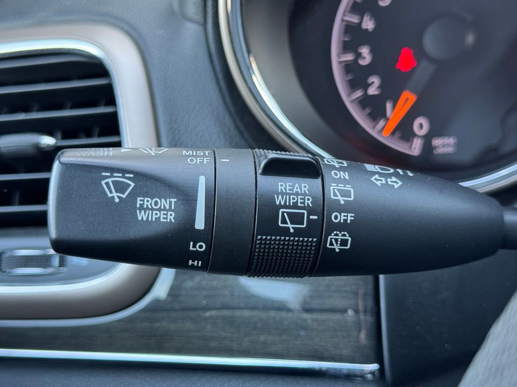 Used 2015 Jeep Grand Cherokee Overland image 9