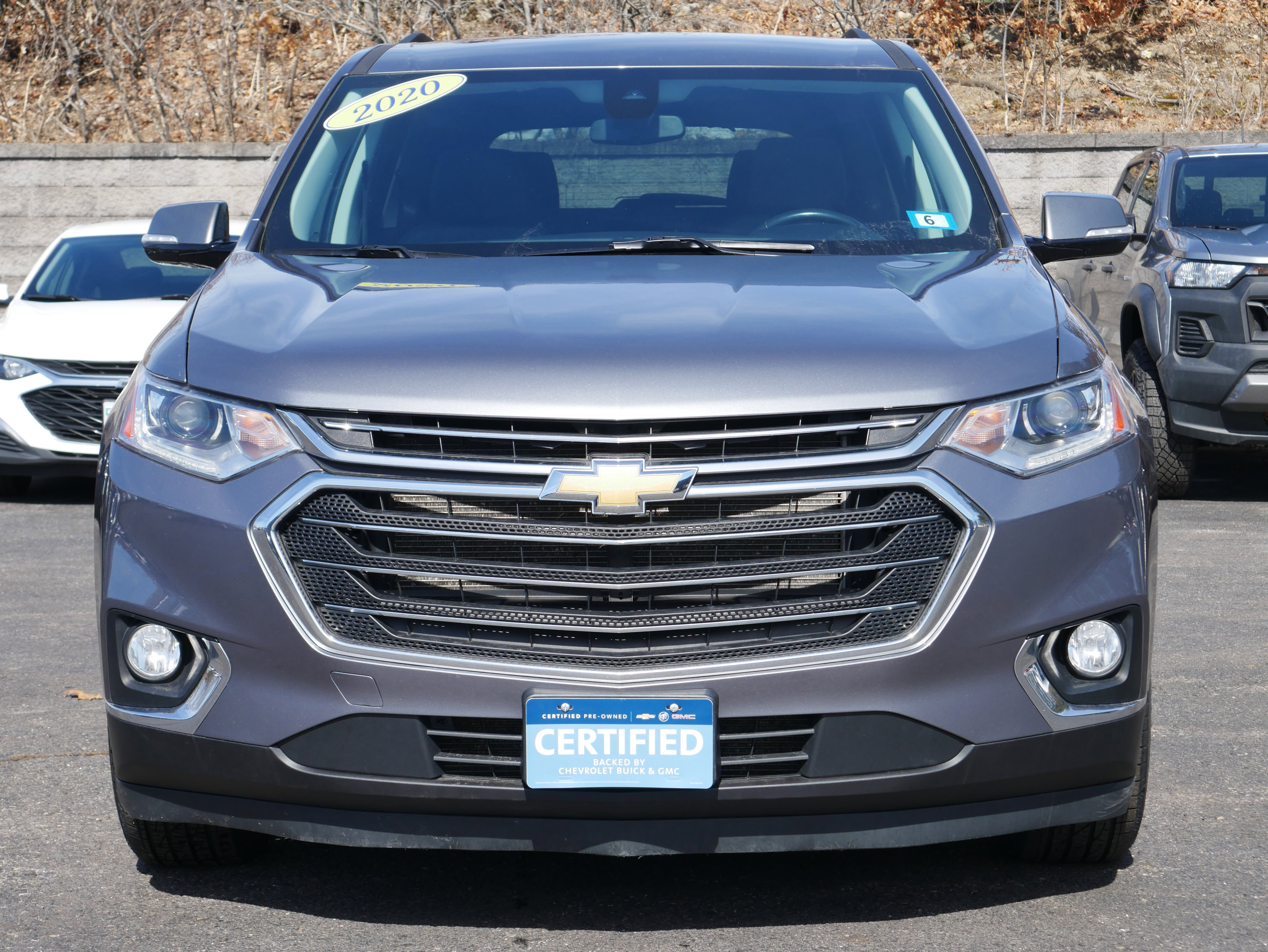 Certified 2020 Chevrolet Traverse LT w/ Driver Confidence II Package AWD/4WD image 2