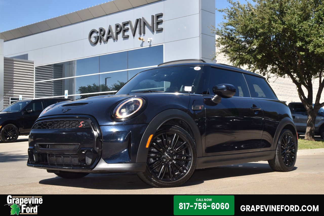 Used 2023 MINI Cooper S FWD image 1