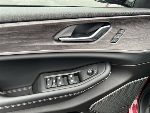 Used 2021 Jeep Grand Cherokee L Limited image 15