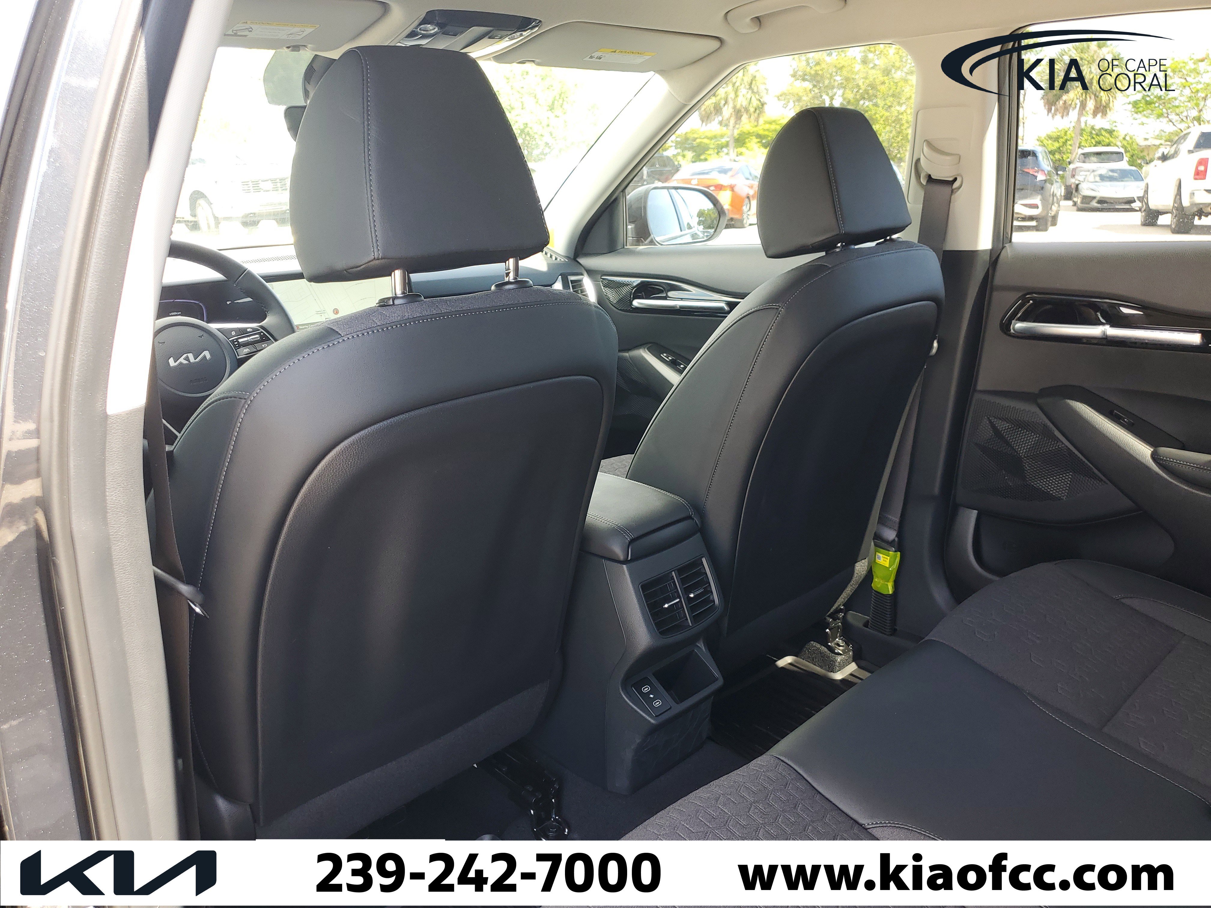 New 2026 Kia Seltos S FWD image 12