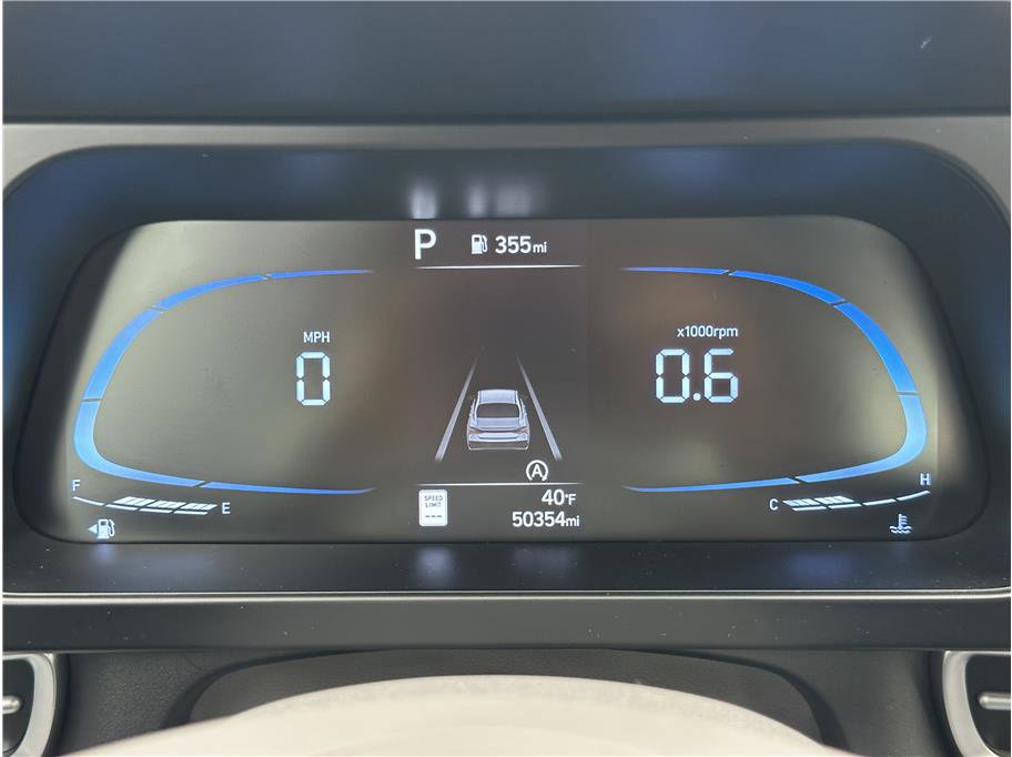 Used 2024 Hyundai Elantra SE image 19