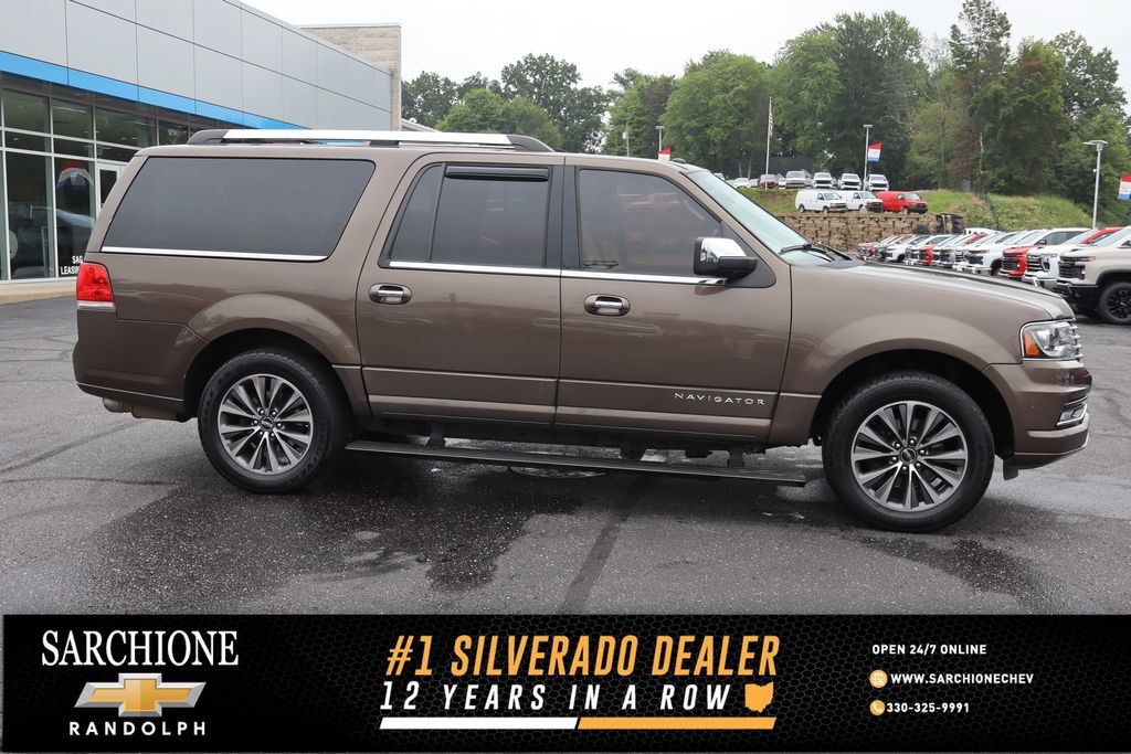 Used 2017 Lincoln Navigator L Select AWD/4WD image 1