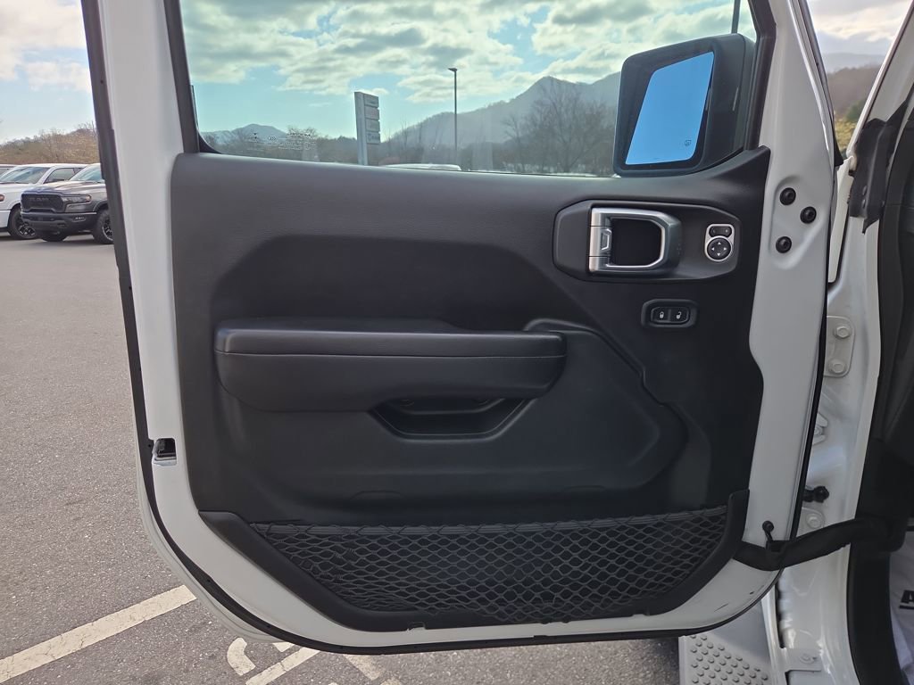 Used 2019 Jeep Wrangler Unlimited Sport S image 12
