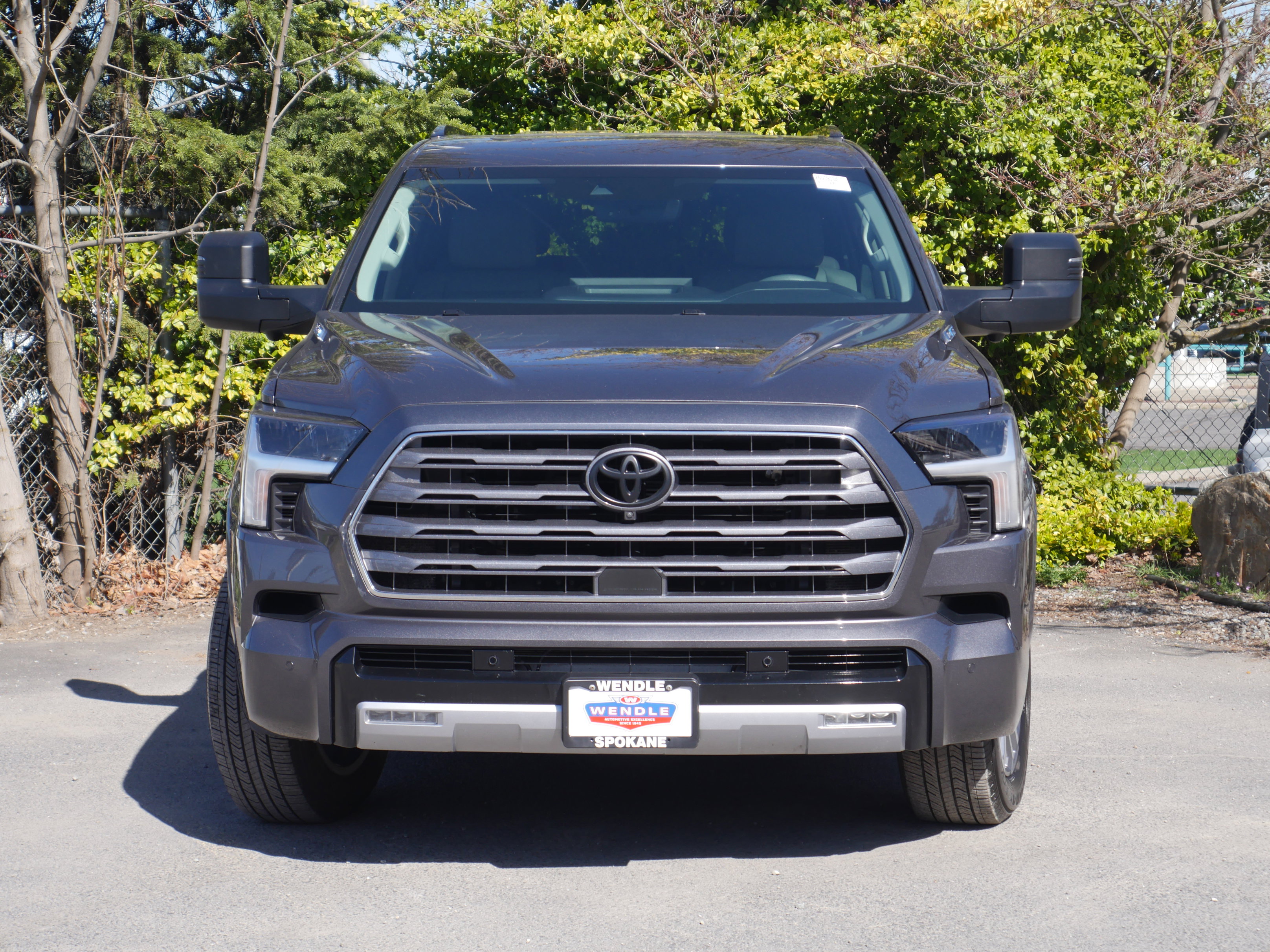 Used 2023 Toyota Sequoia Limited AWD/4WD image 36