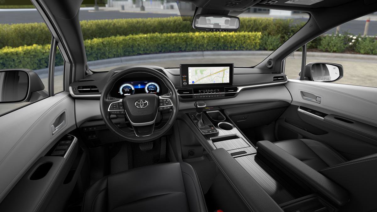 New 2026 Toyota Sienna XSE FWD image 20