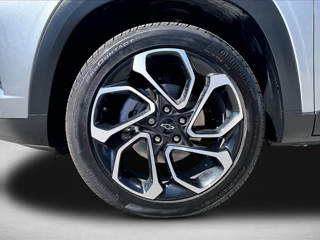 Certified 2025 Chevrolet Trax RS w/ Driver Confidence Package image 10