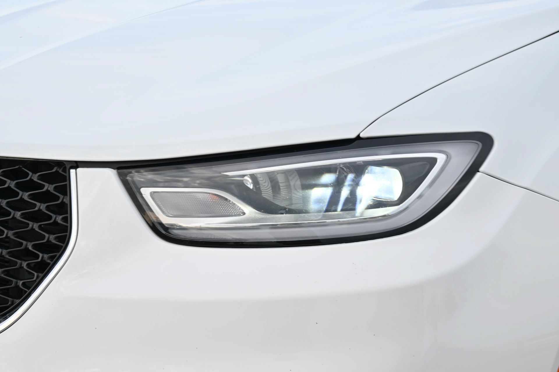 Used 2023 Chrysler Pacifica Touring-L FWD image 27