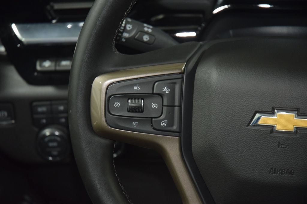 Used 2024 Chevrolet Silverado 2500 High Country w/ Technology Package AWD/4WD image 44