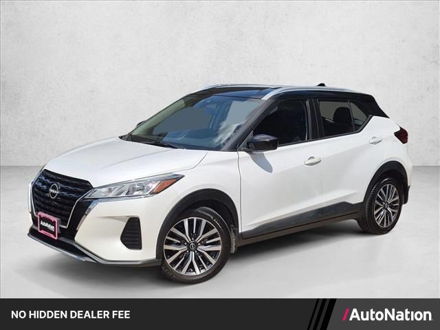 Used 2022 Nissan Kicks SV FWD image 1