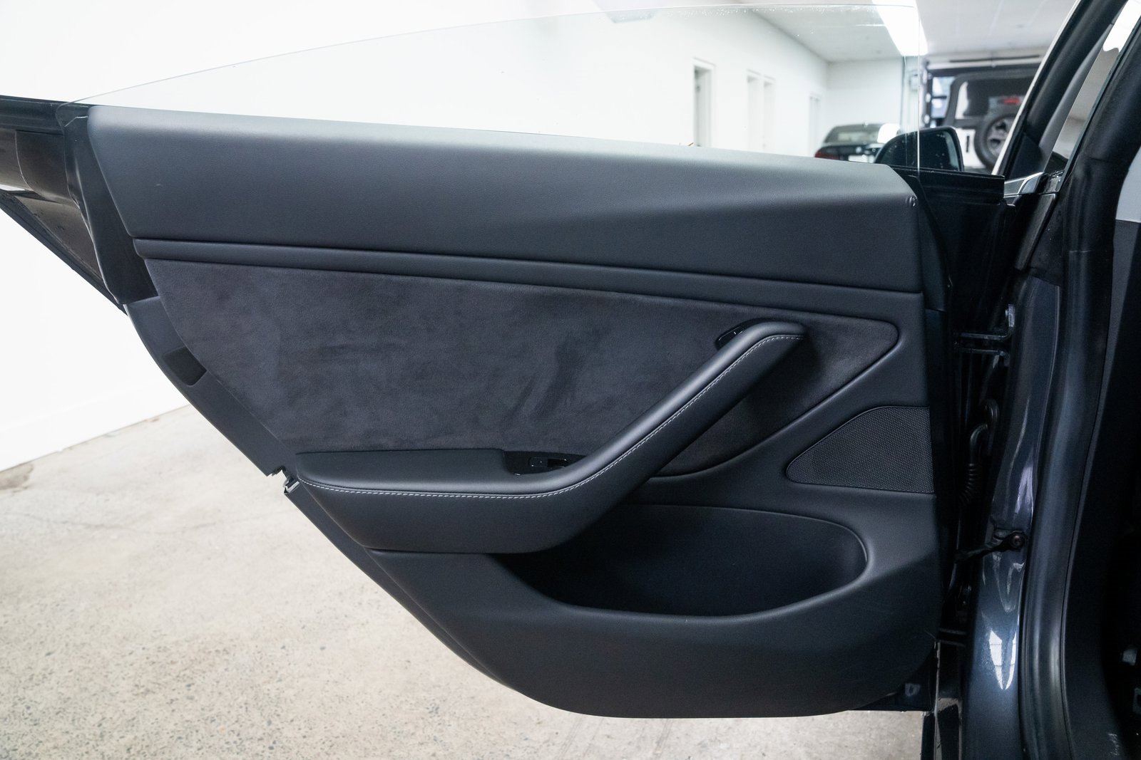 Used 2019 Tesla Model 3 Long Range image 18