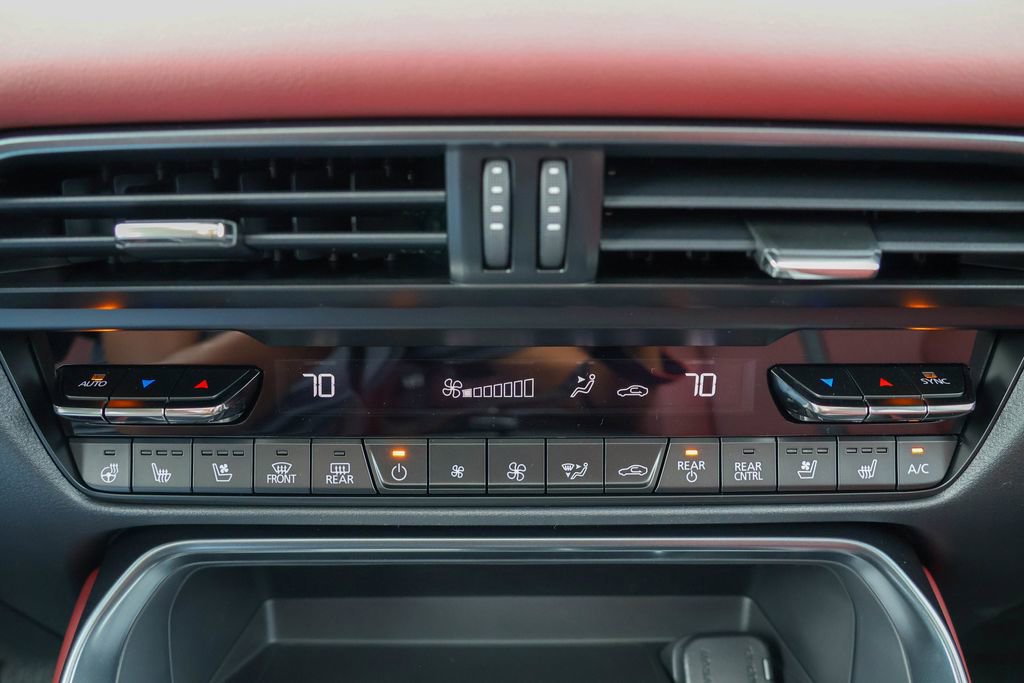 Used 2025 MAZDA CX-70 3.3 Turbo S w/ Premium Package image 26