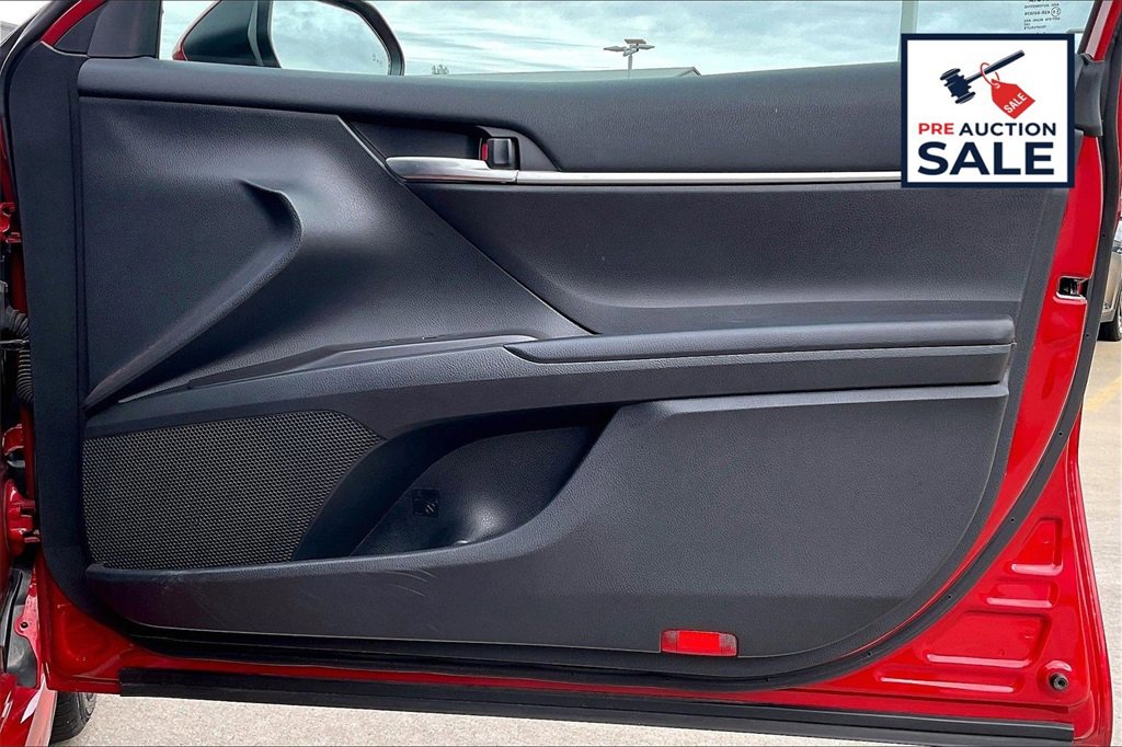 Used 2023 Toyota Camry SE image 23