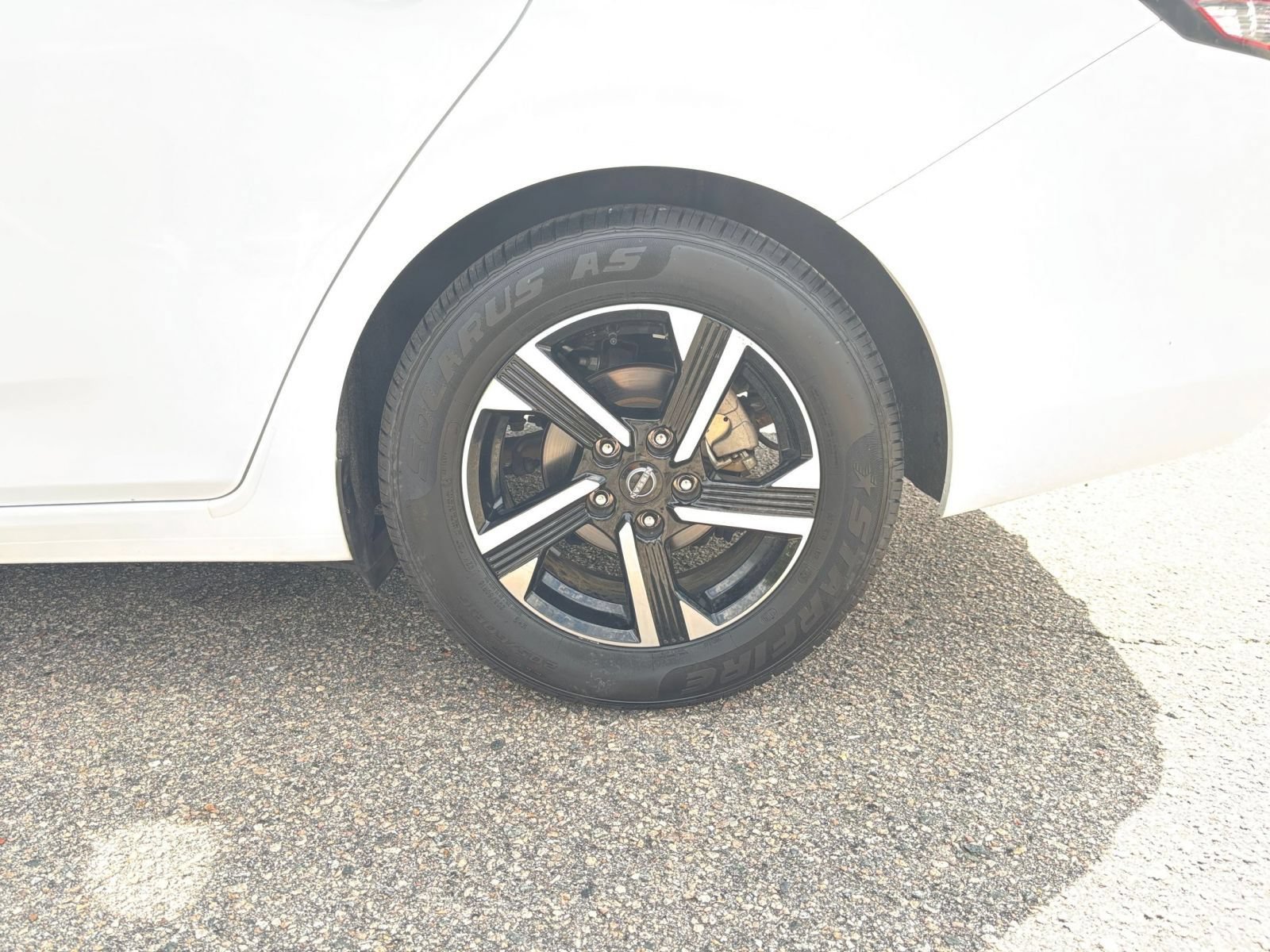 Used 2025 Nissan Sentra SV FWD image 27