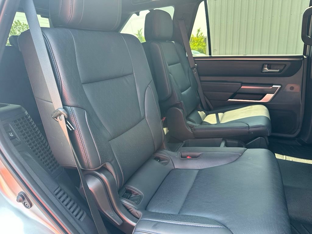Used 2024 Toyota Sequoia Platinum AWD/4WD image 31