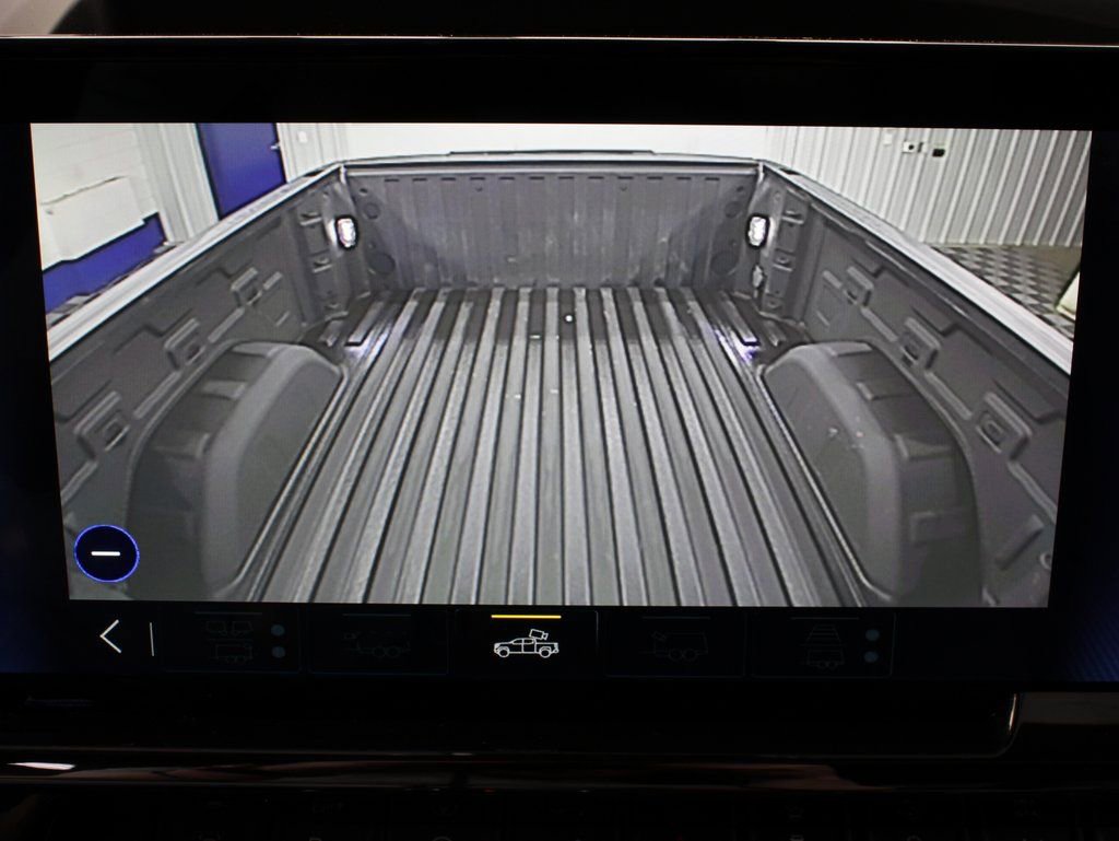 Used 2023 Chevrolet Silverado 1500 ZR2 image 23