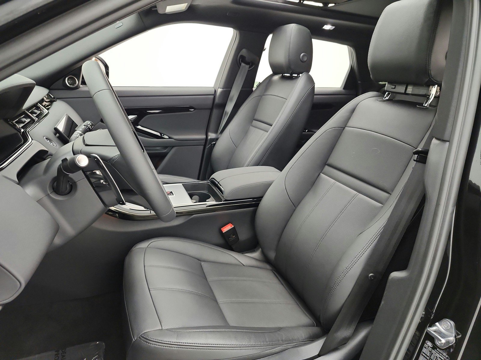 Used 2025 Land Rover Range Rover Evoque S AWD/4WD image 15