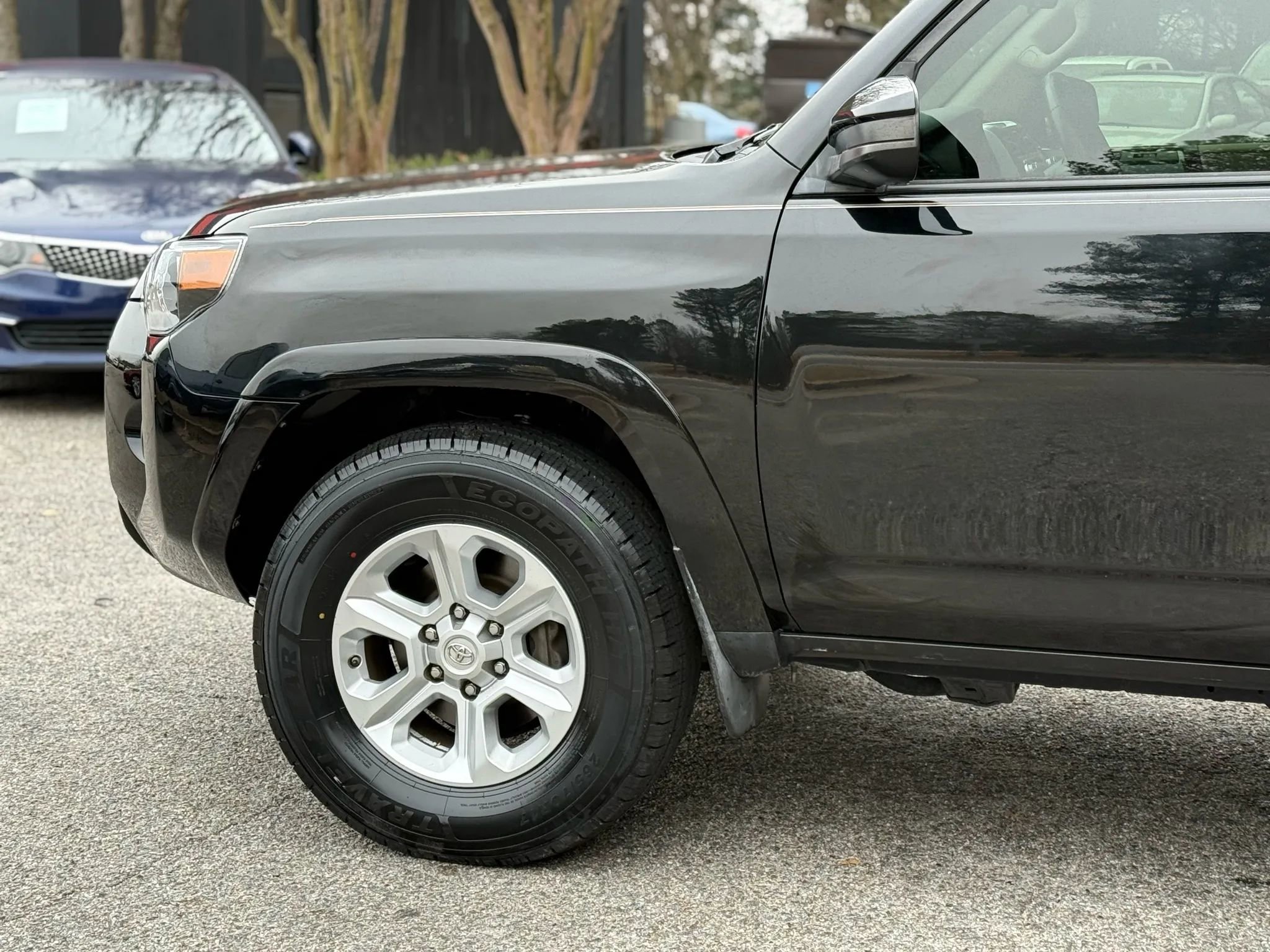 Used 2019 Toyota 4Runner SR5 image 9