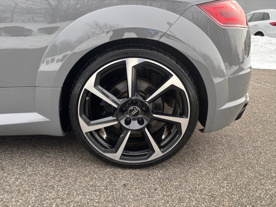 Used 2018 Audi TT RS image 22