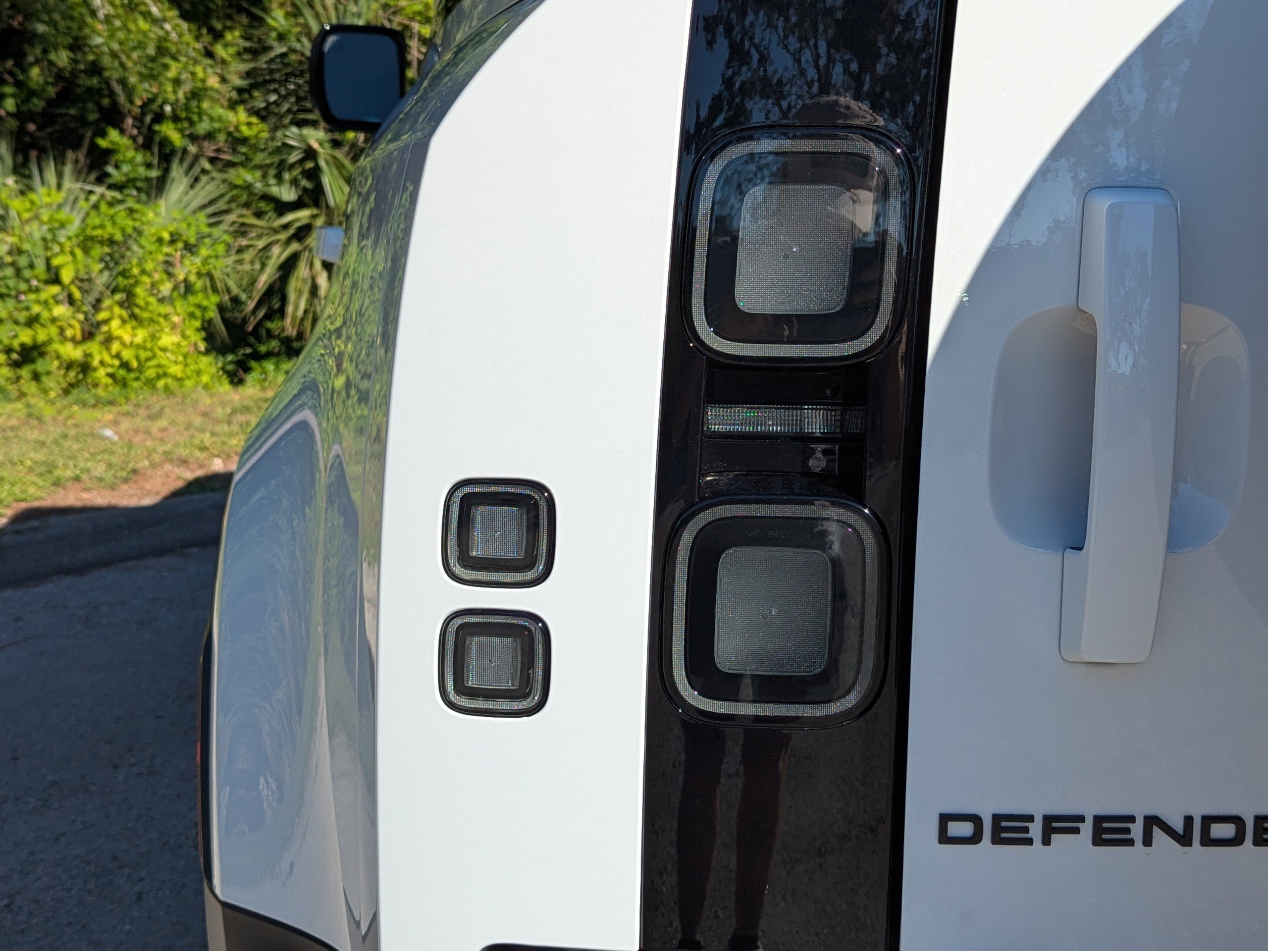 New 2026 Land Rover Defender 110 S image 10