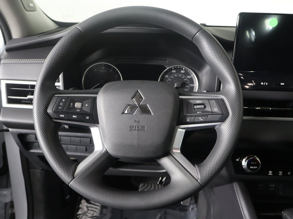 New 2026 Mitsubishi Outlander ES AWD/4WD image 36
