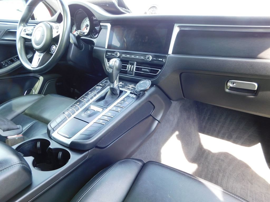 Used 2020 Porsche Macan GTS image 20